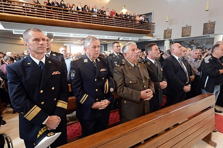 Škabrnja, 18.11.2014 - Škabrnja se prisjeća svojih žrtava – 43 mještana i 15 branitelja ubijenih u velikosrpskoj agresiji na to ravnokotarsko mjesto na današnji dan 1991. godine. 
foto HINA/ iš 